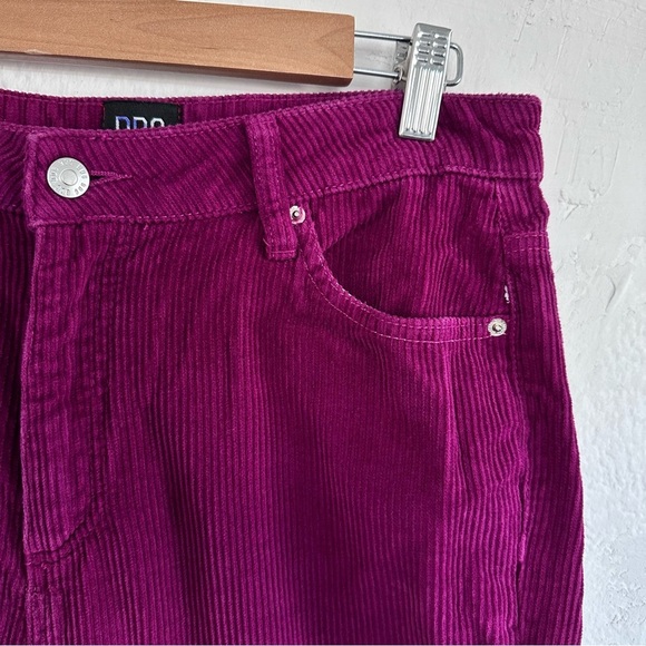 Urban Outfitters BDG Mom High Rise Corduroy Pants - Picture 4 of 8